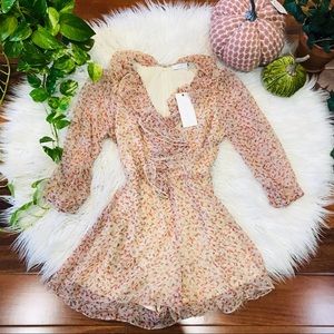 New🌿Ruffle Frill Romper